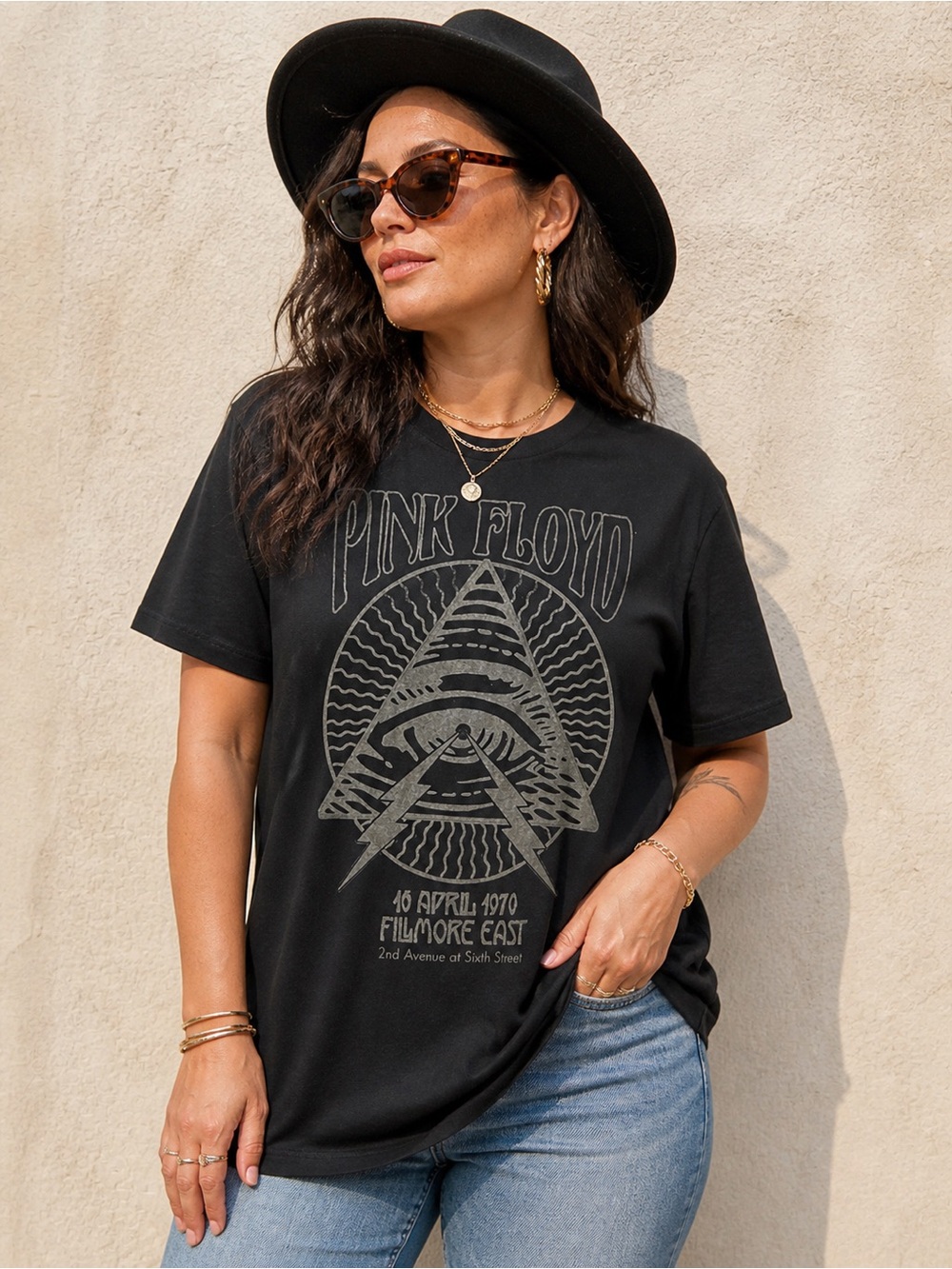 New With Tags PINK FLOYD Black Tee w iconic graphic from April 16, 1970, SZ M